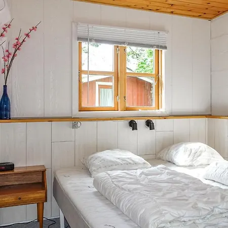Beautiful In With Kitchen Holiday home