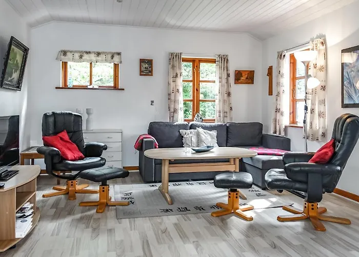 Holiday home Beautiful In With Kitchen
